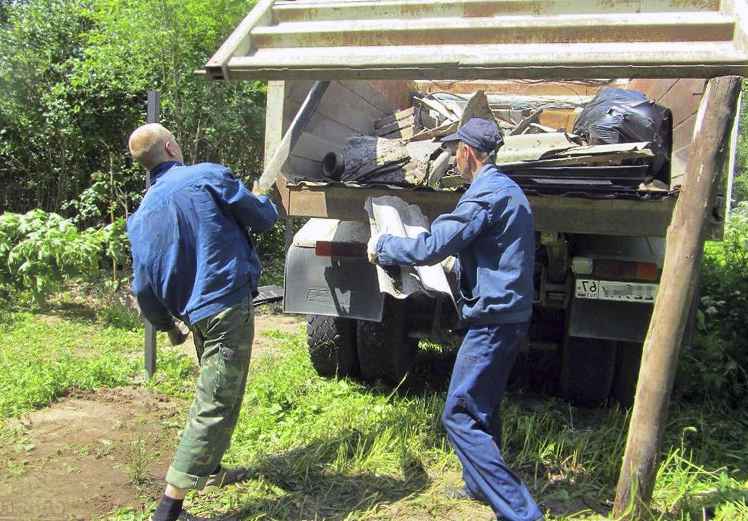 Вывоз мусора с дачного участка с грузчиками из Нариманов в Воронеж