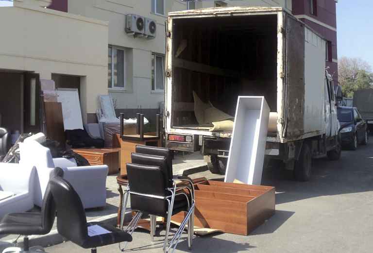Заказ грузового автомобиля для транспортировки личныx вещей : Вещи в коробках с 12-16 сентября из Хабаровска в Краснодар